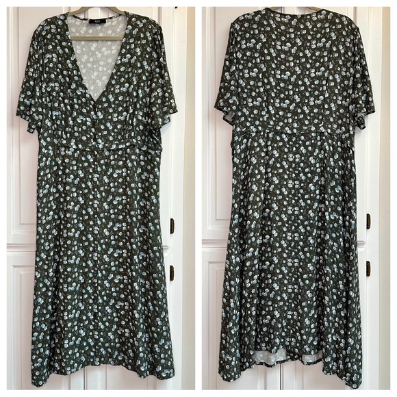Able Amelia Button Front Dress Green Floral Print Size XXL - Picture 2 of 12